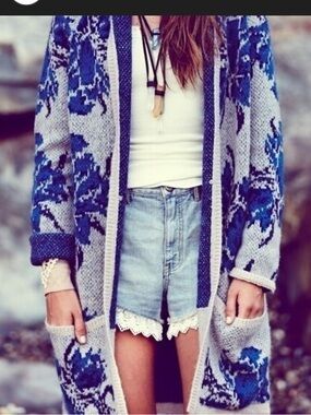 Free People Blue flower oversized  Open-Front Cardigan